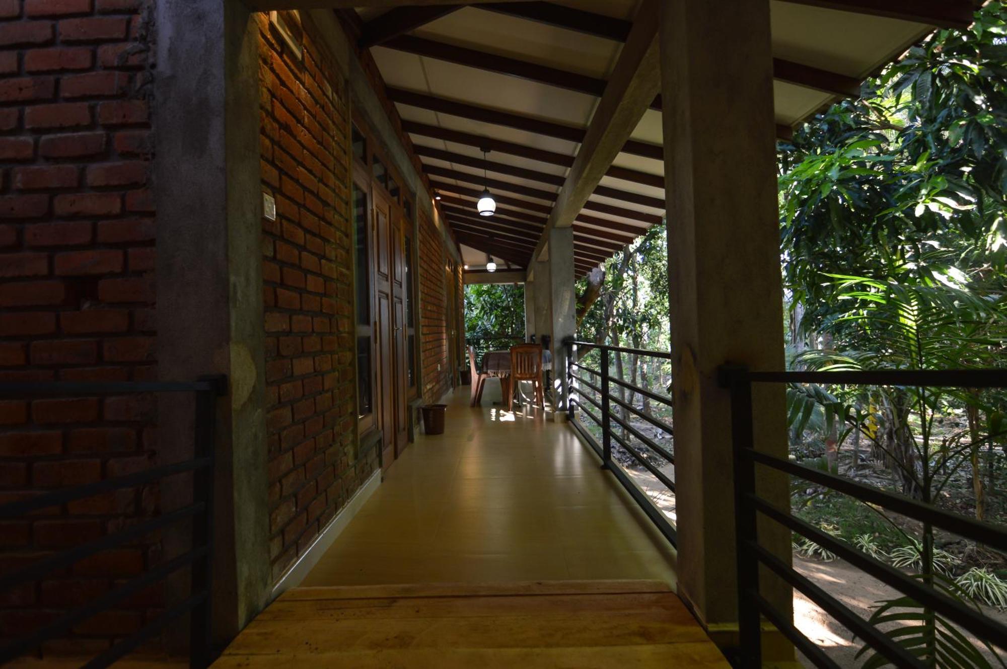 Binara Home Stay Полоннарува Экстерьер фото