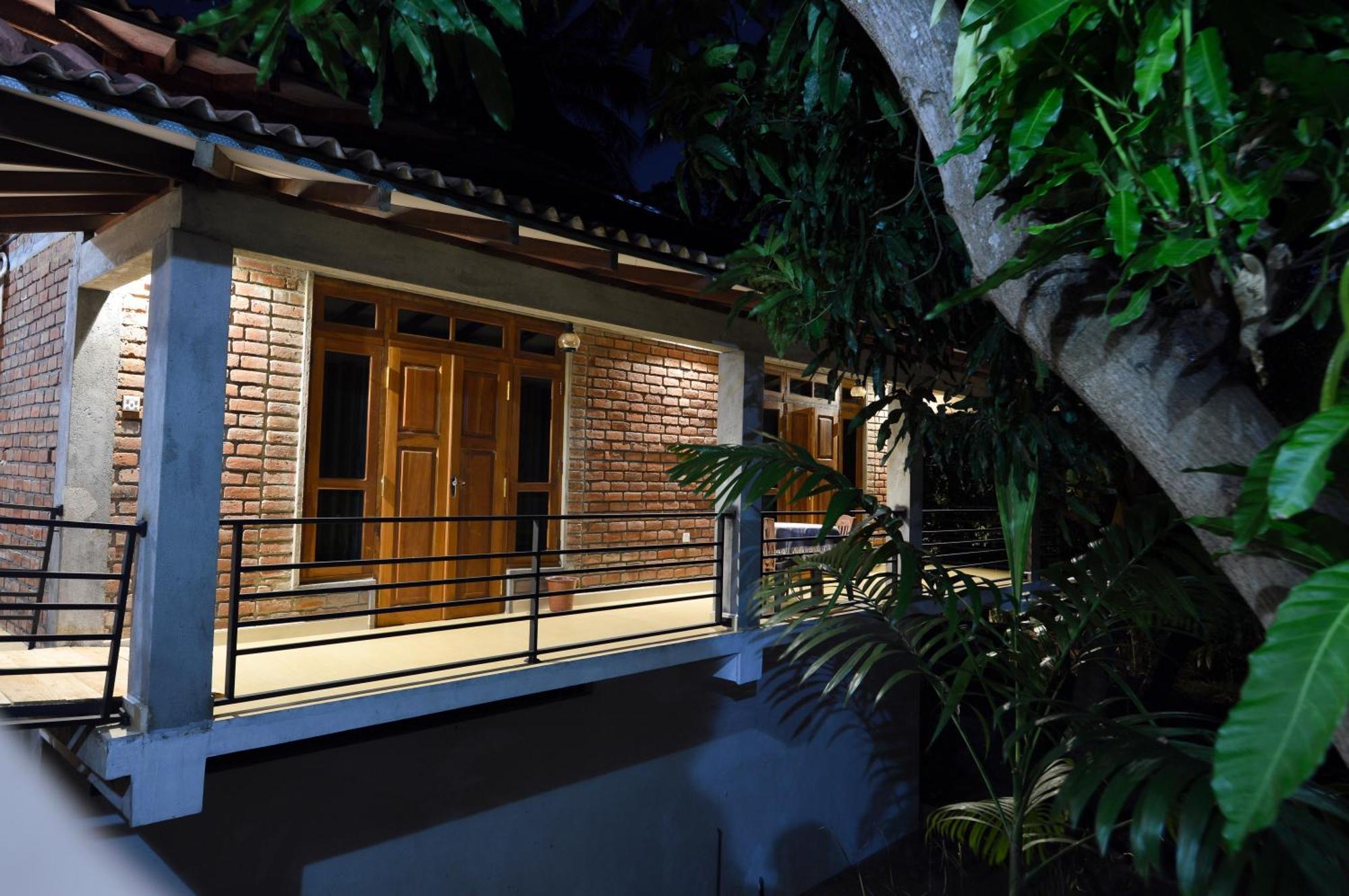 Binara Home Stay Полоннарува Экстерьер фото