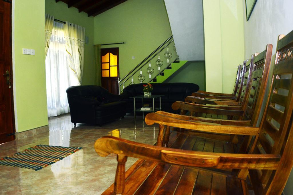 Binara Home Stay Полоннарува Экстерьер фото