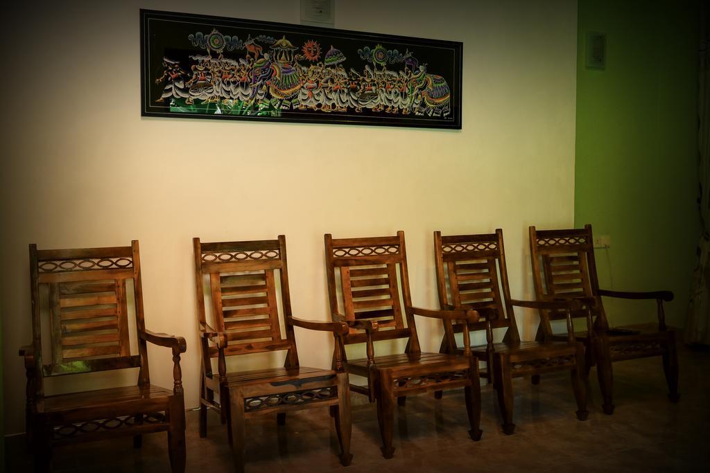 Binara Home Stay Полоннарува Экстерьер фото