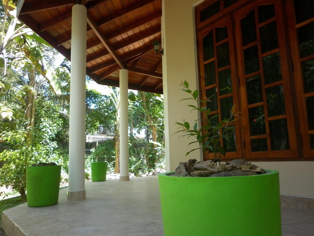 Binara Home Stay Полоннарува Экстерьер фото